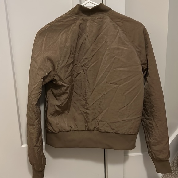 Lululemon Reversible Bomber Jacket - Picture 4 of 4